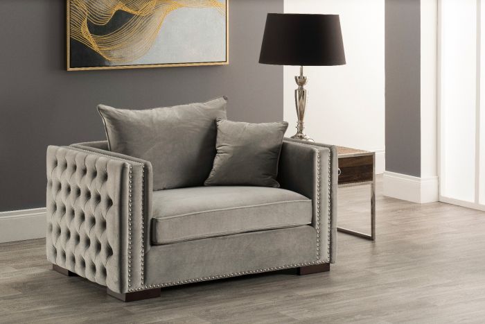 Mayfair Velvet Tufted Snuggle Chair Silver